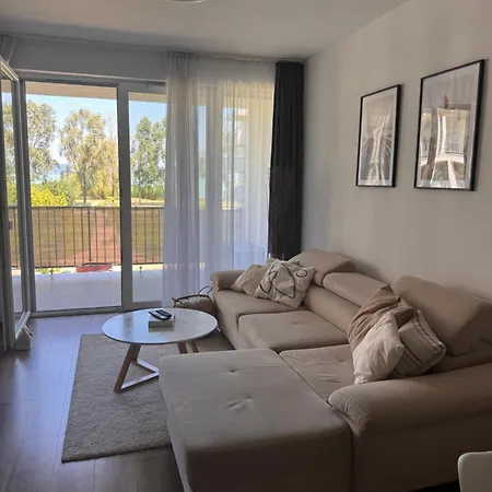 Lelle 公寓 巴拉通雷勒